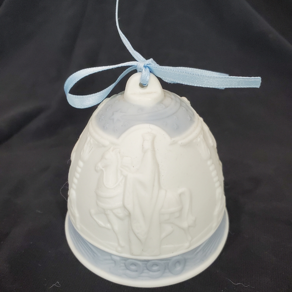 LLADRO 1990 Christmas Bell Ornament Blue White Holiday Collectible #29